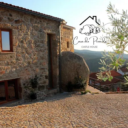Holiday home Casa Do Penedo Castle House Linhares (Guarda)