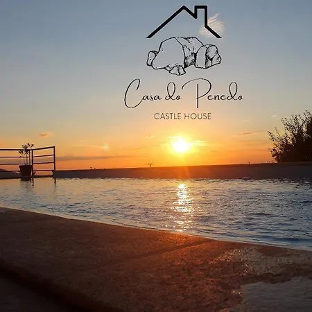 Casa de Férias Casa Do Penedo Castle House Linhares (Guarda)