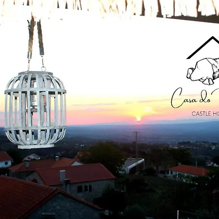 Casa Do Penedo Castle House Casa de Férias *