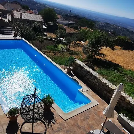 Feriehus Casa Do Penedo Castle House *