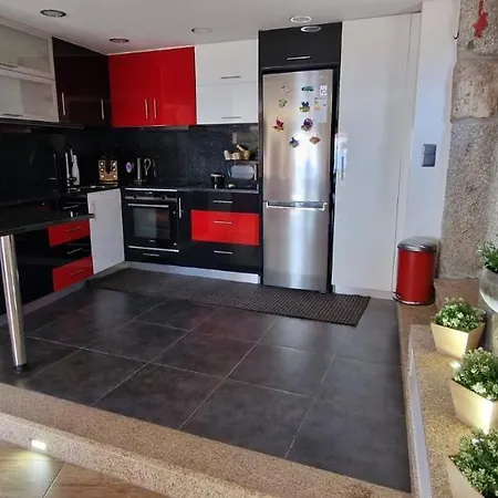 Casa Do Penedo Castle House Linhares (Guarda)