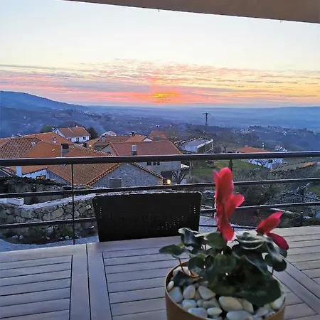 Casa Do Penedo Castle House Feriehus Linhares (Guarda)