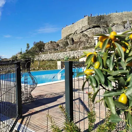 Casa Do Penedo Castle House Tatil Evi