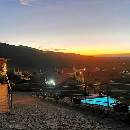 Casa Do Penedo Castle House Feriehus Linhares (Guarda)