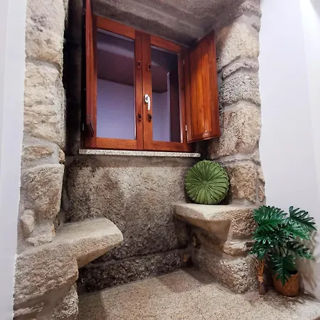 Casa Do Penedo Castle House Holiday home Linhares (Guarda)