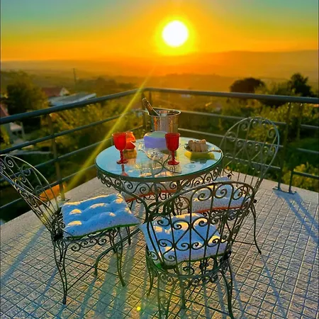 Casa Do Penedo Castle House * Linhares (Guarda)