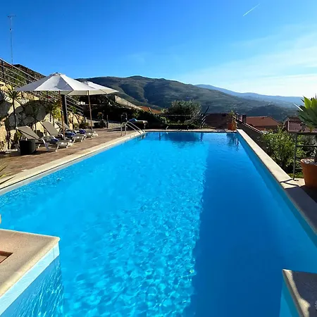 Casa Do Penedo Castle House Ferienhaus *