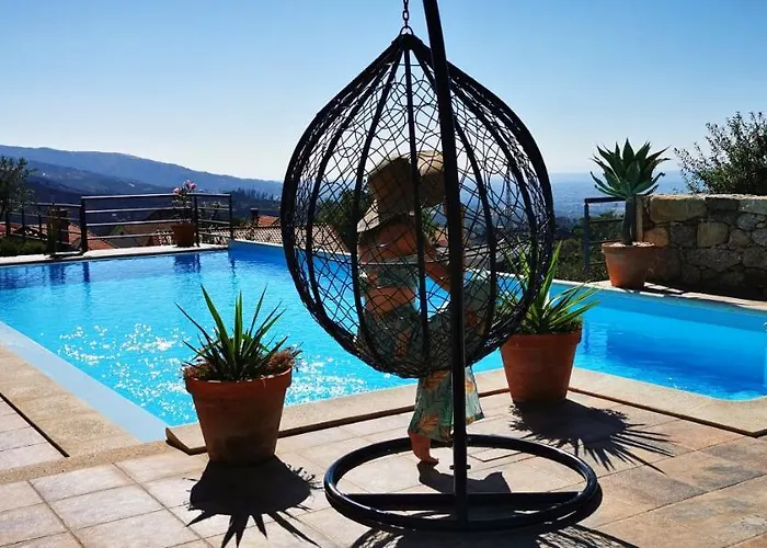 別荘 Casa Do Penedo Castle House リニャレス