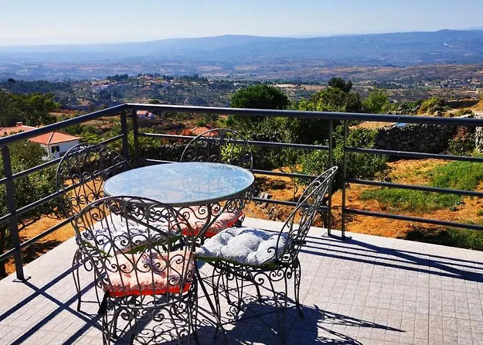 別荘 Casa Do Penedo Castle House リニャレス