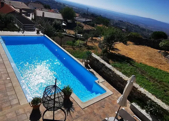 別荘 Casa Do Penedo Castle House *