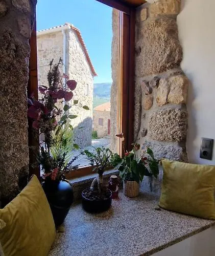 Casa Do Penedo Castle House Casa vacanze Linhares da Beira