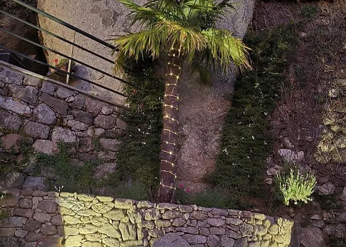 Casa Do Penedo Castle House Linhares da Beira