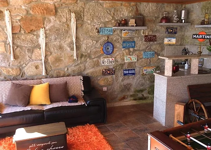 Casa Do Penedo Castle House 別荘 リニャレス