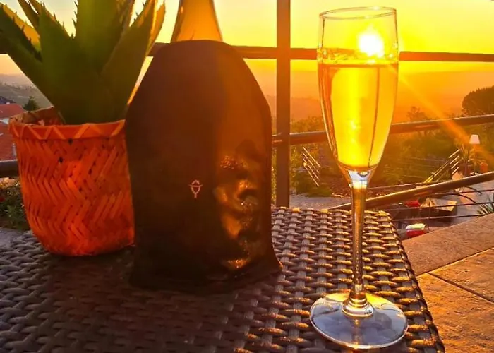 Casa Do Penedo Castle House Linhares da Beira